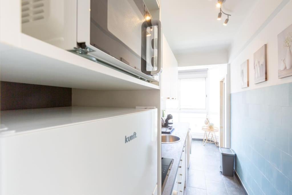 Beachome4U4 / Carcavelos Beach باريد المظهر الخارجي الصورة