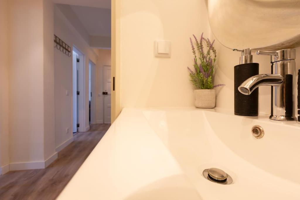 Beachome4U4 / Carcavelos Beach باريد المظهر الخارجي الصورة